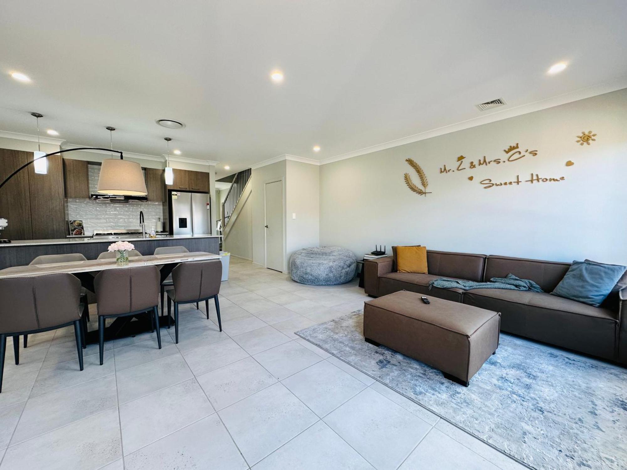 Jc House - 4 Bedroom Ac & Wi-Fi Close Coles & Train Ingleburn Exterior foto